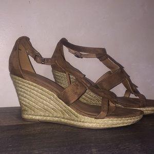 Fringe wedges